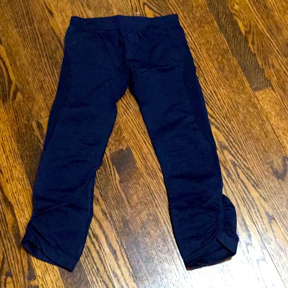 Gap Body  3/4 Crops